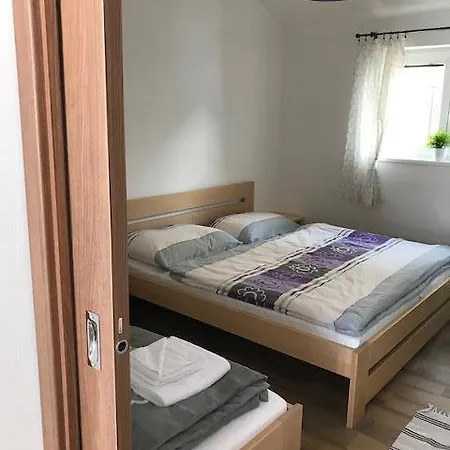 Apartment Miraka *